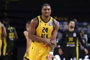Δέκατη σερί νίκη για την ΑΕΚ