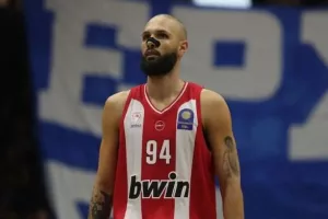 Ηρακλής – Ολυμπιακός: Αφηνιασμένος...Φουρνιέ