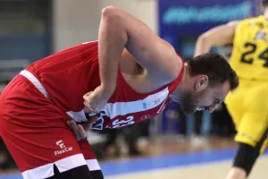 Χτύπησε στο χέρι ο Μιλουτίνοφ 