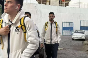 (Φώτος kerkida) Έφτασαν οι "γαλαζοκίτρινοι"
