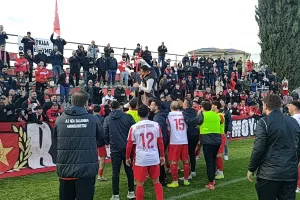 (Βίντεο-Φώτος kerkida) "Ντίρλι-Ντίρλι" και στον αέρα... ο κόουτς