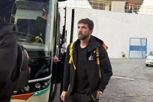 (Φώτος kerkida) Έφτασαν οι "γαλαζοκίτρινοι"
