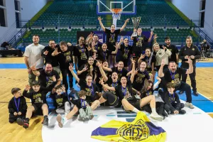 (Φώτος) Κυπελλούχος η ΑΕΛ