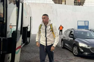 (Φώτος kerkida) Έφτασαν οι "γαλαζοκίτρινοι"