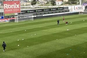 Τρένο με... σπασμένα φρένα η Νέα Σαλαμίνα (Αποτελέσματα)