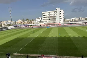 Τρένο με... σπασμένα φρένα η Νέα Σαλαμίνα (Αποτελέσματα)