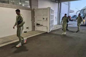 (ΒΙΝΤΕΟ/Φώτος Kerkida) Η άφιξη της ΑΕΚ