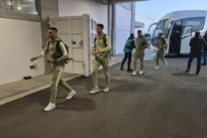 (ΒΙΝΤΕΟ/Φώτος Kerkida) Η άφιξη της ΑΕΚ