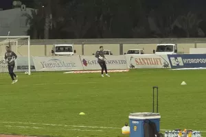 ΔΙΠΛΟΣ... στόχος!