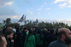 (Βίντεο-Φώτος kerkida) Στο "Ηλίας Πούλλος" οι Ομονοιάτες για... ντόπες! 