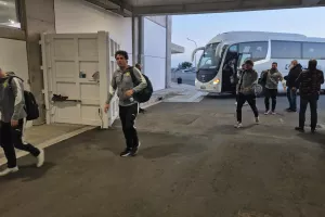 (ΒΙΝΤΕΟ/Φώτος Kerkida) Η άφιξη της ΑΕΚ