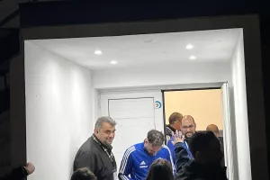 (Φώτος Kerkida) Νίκη και... μαζεμένες υπογραφές!
