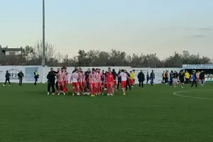Πρωταθλήτρια Β' Κατηγορίας η Νέα Σαλαμίνα! 