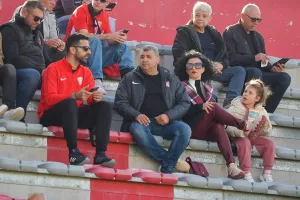  ΣΑΛΑΜΙΝΑ όλων των... ηλικιών! (Φώτος)