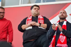  ΣΑΛΑΜΙΝΑ όλων των... ηλικιών! (Φώτος)