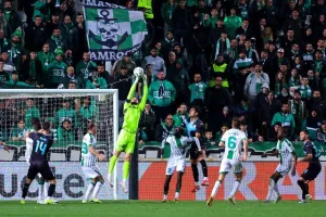 Ομόνοια-Ριέκα:  Ηττήθηκε, αλλά θα πάει στην Κροατία για την ανατροπή-πρόκριση! (φώτος)