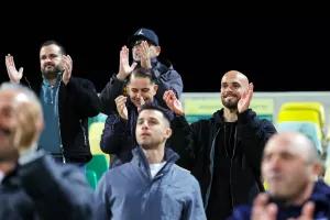 Πρόεδρος και αρχηγός!