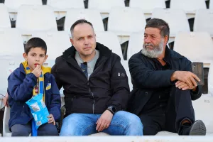 (Φώτος) Ο κόσμος... στο "αιώνιο"