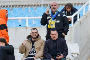 (Φώτος) Ο κόσμος... στο "αιώνιο"