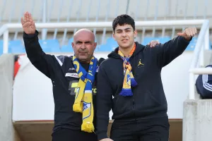 (Φώτος) Ο κόσμος... στο "αιώνιο"
