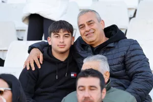 (Φώτος) Ο κόσμος... στο "αιώνιο"
