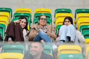 Ξεκούραστα... στα ημιτελικά με τριάρα (Φώτος)