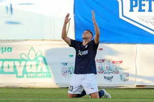 Απίθανος Αντερέγκεν/ 6 γκολ σε 4 αγώνες... με το ΑΠΟΕΛ!