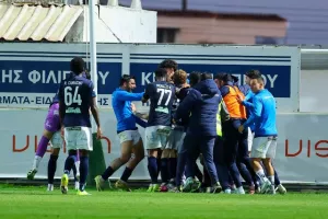 Νέα ήττα για το ΑΠΟΕΛ/ Πήρε φόρα με σούπερ Αντερέγκεν ο Εθνικός! (φώτος)