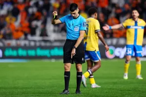 ΑΠΟΕΛ - ΑΕΚ: Το γύρισε και πήρε το σπουδαίο "διπλό" που ήθελε!