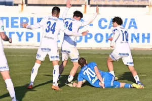 "Διπλό" παραμονής με... σφραγίδα Λομόνακο!