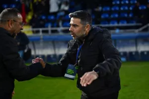 "Διπλό" παραμονής με... σφραγίδα Λομόνακο!