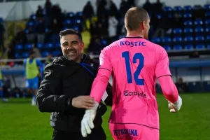 "Διπλό" παραμονής με... σφραγίδα Λομόνακο!