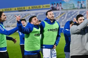 "Διπλό" παραμονής με... σφραγίδα Λομόνακο!