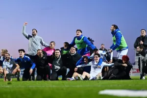"Διπλό" παραμονής με... σφραγίδα Λομόνακο!