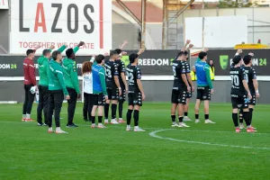 Τρένο με... σπασμένα φρένα η Νέα Σαλαμίνα (Αποτελέσματα)