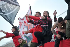 Τρένο με... σπασμένα φρένα η Νέα Σαλαμίνα (Αποτελέσματα)