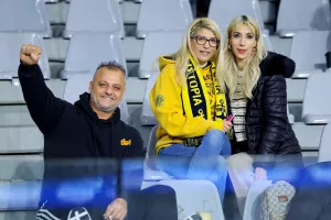 (Φώτος) Ο κόσμος στο "Αλφαμέγα"