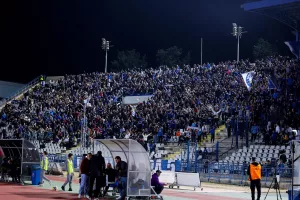 Για τον κόσμο της που το αξίζει!