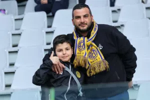 ΔΙΠΛΟ για το ΑΠΟΕΛ που βλέπει... προς τα πάνω! (φώτος)