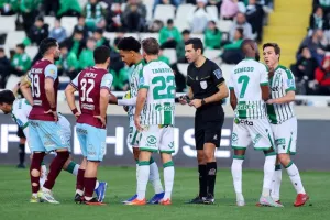Ομόνοια - ΕΝΠ: Καθάρισε με τριάρα και τώρα... Ριέκα