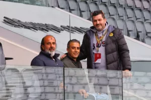 ΔΙΠΛΟ για το ΑΠΟΕΛ που βλέπει... προς τα πάνω! (φώτος)
