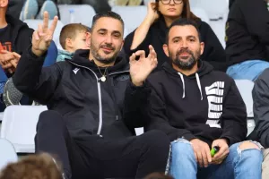 ΔΙΠΛΟ για το ΑΠΟΕΛ που βλέπει... προς τα πάνω! (φώτος)