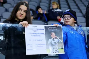 Ντέρμπι και πρόκριση στην παράταση δια ποδός... Τόμας!