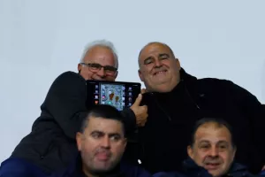 Ντέρμπι και πρόκριση στην παράταση δια ποδός... Τόμας!