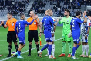 Ντέρμπι και πρόκριση στην παράταση δια ποδός... Τόμας!