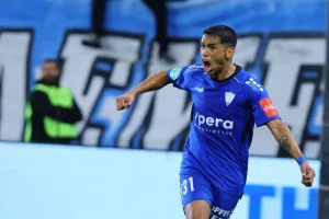 Ντέρμπι και πρόκριση στην παράταση δια ποδός... Τόμας!