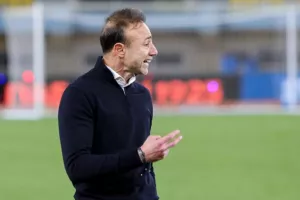 Καυστικός Κόντης για τη διαιτησία: «Να σεβαστούμε το άθλημα»