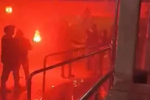 Παράνοια από τους οπαδούς των Κρητικών στο πλοίο πριν τον ημιτελικό