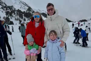  Ρόμπερτ Λεβαντόβσκι και Φερμίν Λόπεθ στον ίδιο χιονισμένο προορισμό για χαλάρωση μακριά από το Καμπ Νόου
