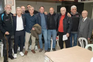 (ΦΩΤΟΣ) Η κοπή βασιλόπιτας των παλαιμάχων της Νέας Σαλαμίνας
